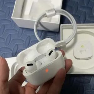 AirPods 2nd Gen. Brand New ! FREE SHIPPING